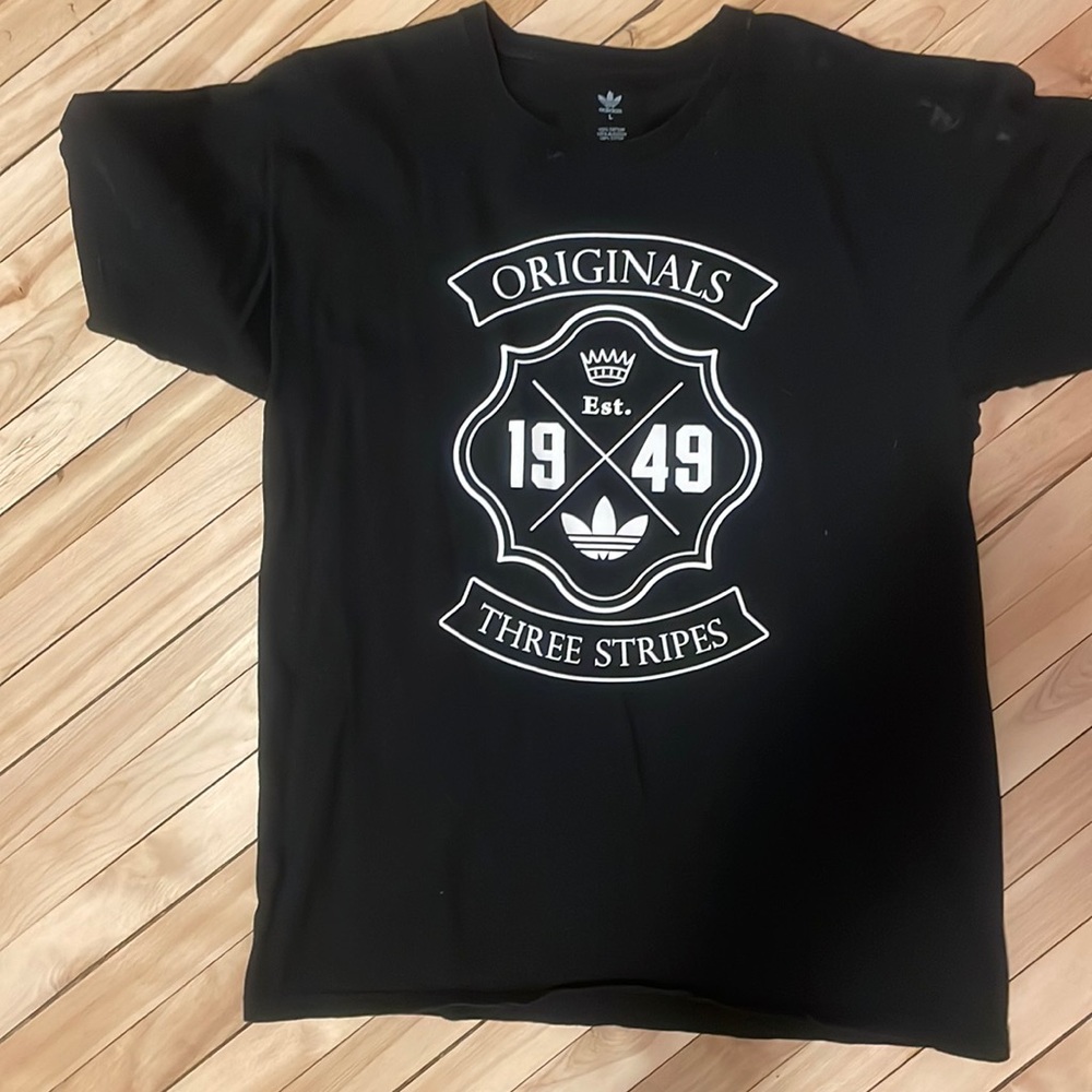 Mens Adidas tee